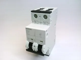 Siemens 5SY3202-7