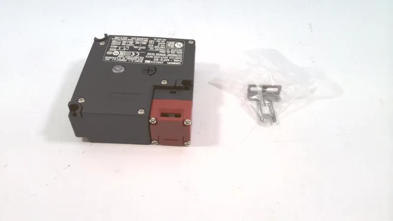 Omron D4NL-4AFA-B4 — Limit Switches