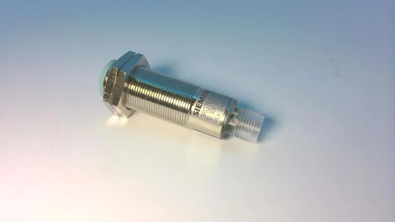 Siemens 3RG7642-3CC00 — Photoelectric Sensors (image 2)