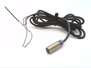 Schneider Electric XS1-N12PA349 — Proximity Sensors (image 2)