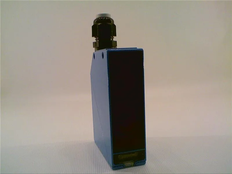 SICK WL24-2R240 — Photoelectric Sensors (image 2)