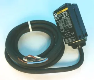 Omron E3JU-R5M4T