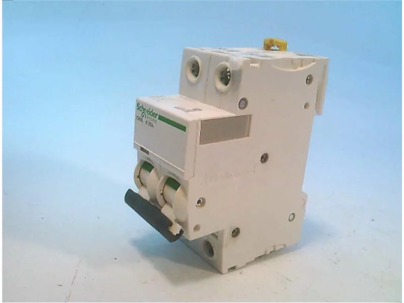 Schneider Electric A9F95220 (image 4)