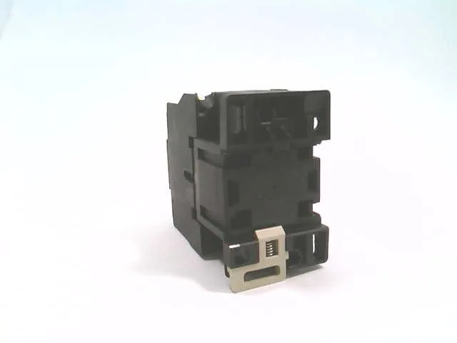 Schneider Electric LC1D12004E7 — Contactors (image 3)