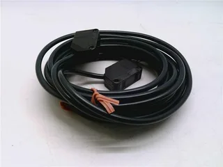 Omron E3Z-T81-IL3 2M