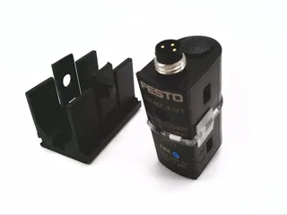 Festo SDE5-D10-O-Q6E-P-M8 — Differential Pressure Transmitters (image 2)