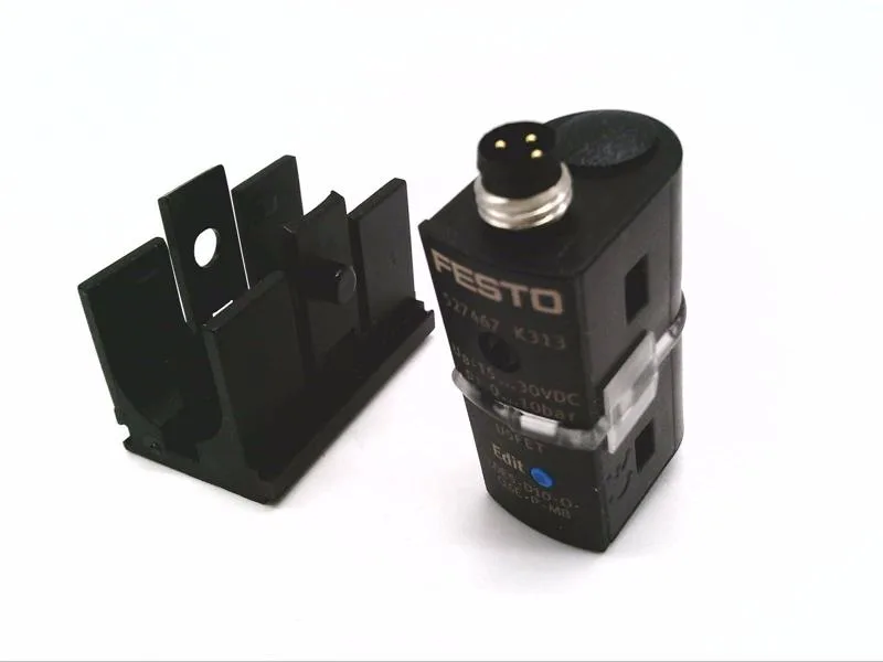 Festo SDE5-D10-O-Q6E-P-M8 — Differential Pressure Transmitters (image 2)