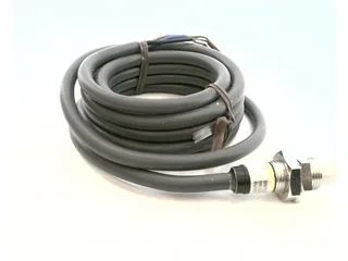 Omron E2EX5ME1 — Proximity Sensors