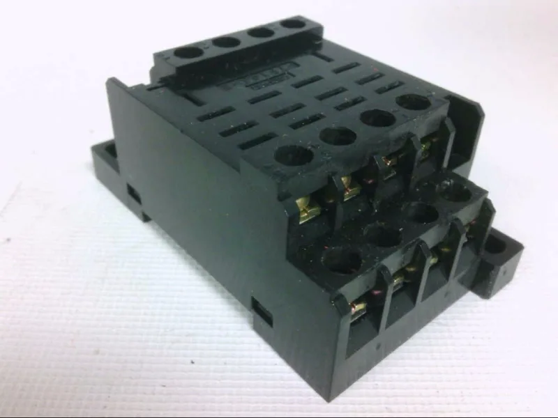 Omron PTF14A-E — Relay Sockets (image 4)