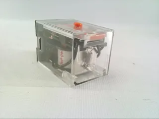 Omron MK3P5-S-AC240 — General Purpose Relays (image 2)