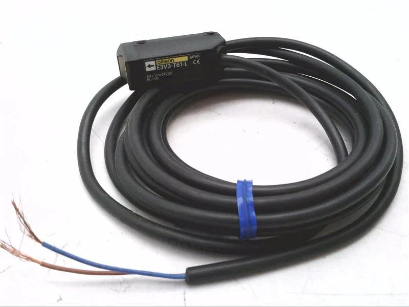 Omron E3V3-T61-L — Photoelectric Sensors