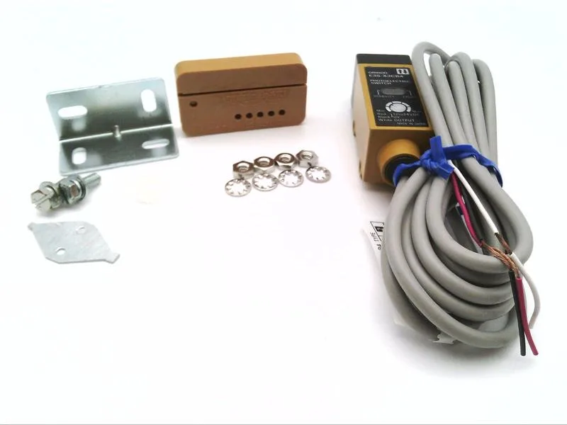 Omron E3S-X3CB4-2M — Photoelectric Sensors (image 2)