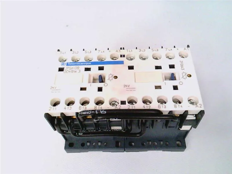Schneider Electric LP5K09004BW3 (image 3)
