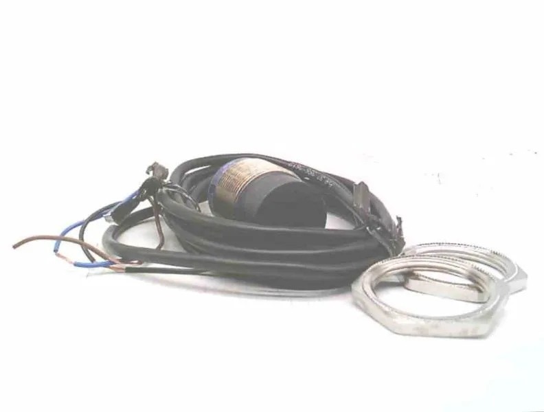 Schneider Electric XS2N30PA340 — Proximity Sensors (image 2)