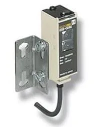 Omron E3S-CD61-M1J 0.3M