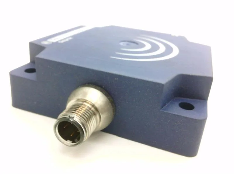 Schneider Electric XS8D1A1PAM12 — Proximity Sensors (image 3)