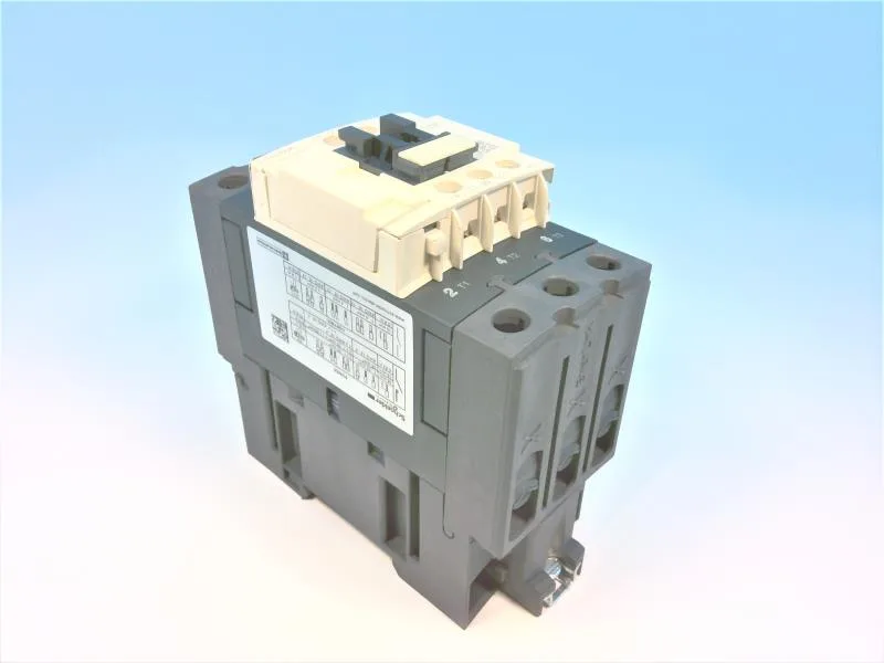 Schneider Electric LC1D50AK7 (image 5)