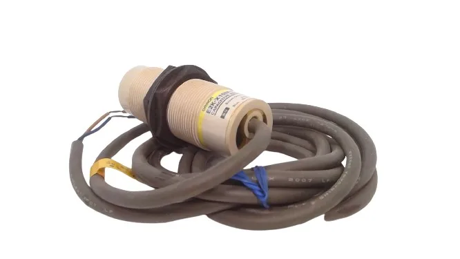 Omron E2K-X15MY1 — Proximity Sensors (image 4)