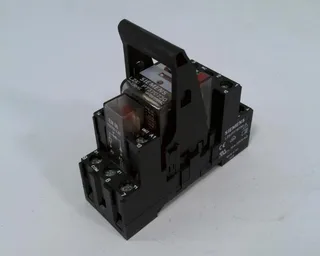 Siemens LZS:PT3A5T30 — General Purpose Relays (image 2)
