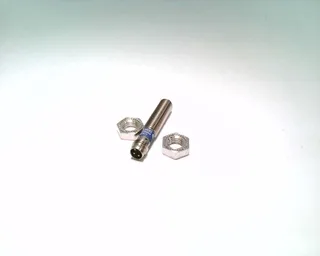 Schneider Electric XS1N08NA349S — Proximity Sensors (image 2)
