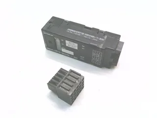 Omron CRT1B-MD04SL-1-300 — PLC I/O & Expansion Modules