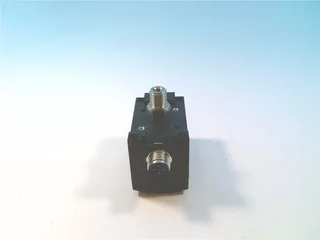 Festo SPAU-P10R-T-G18M-L-PNLK-PNVBA-M12D — Pressure Sensors (image 2)