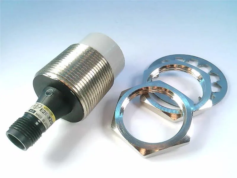 Omron E2E-X20MD1-P1 — Proximity Sensors (image 2)