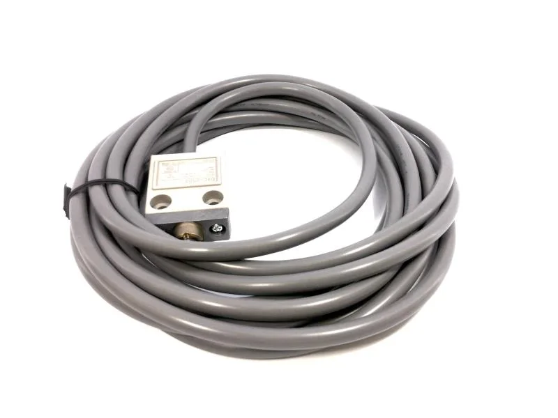 Omron D4C-2502 — Limit Switches (image 3)