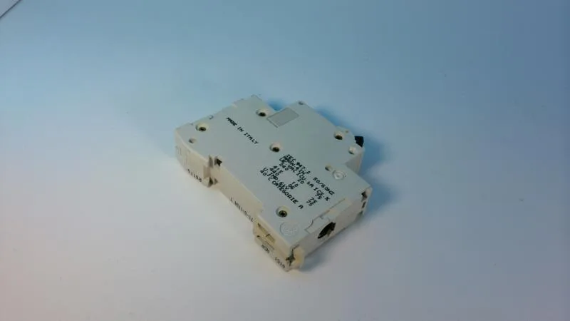 Schneider Electric C60N-1P-50A — 1-Pole MCB (DIN Rail) (image 2)