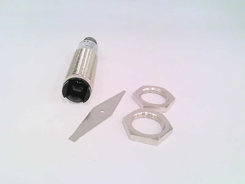 SICK VTE18-3E8240 — Photoelectric Sensors (image 2)