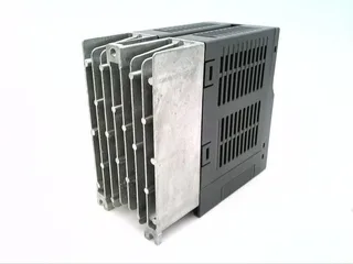 Mitsubishi Electric FR-D720S-025-E8 — AC Drive (VFD) 240V (image 2)