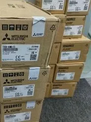 Mitsubishi Electric FX5U-80MR/ES (image 4)