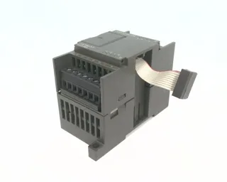 Siemens 6ES7223-1HF22-0XA0 — PLC I/O & Expansion Modules (image 3)