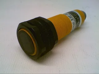 Omron E3F-DS10C4-P1