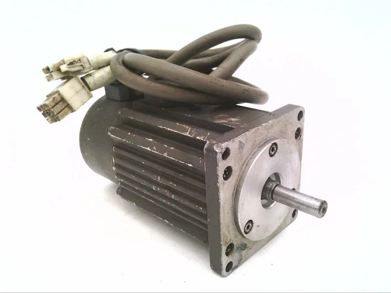 Omron R88M-R10030 — Servo Motors (image 2)