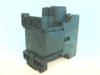 Fuji Electric SC-E02-24VAC — Contactors (image 4)