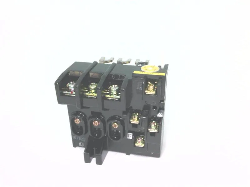 Fuji Electric TR-2N/3-9-13A — Contactors (image 2)