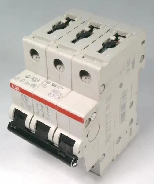 ABB S203-C10 — 3-Pole MCB (DIN Rail)