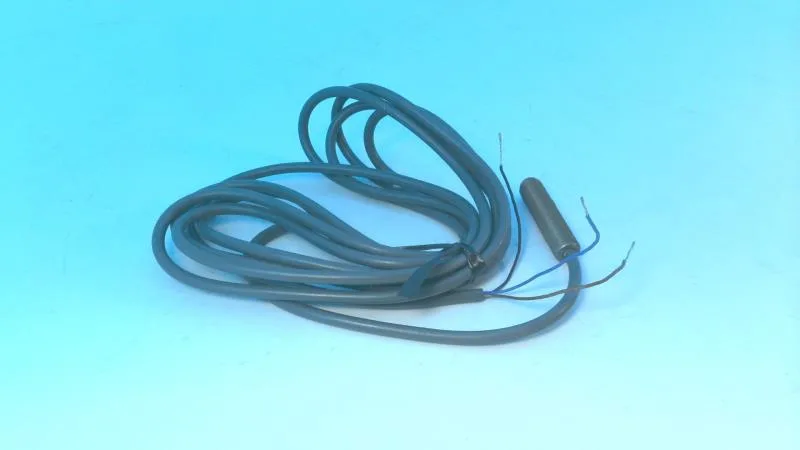 Schneider Electric XSAH0131 — Proximity Sensors (image 2)