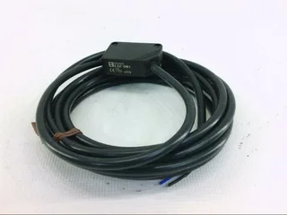 Omron E3Z-D61 — Photoelectric Sensors (image 2)