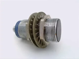 Schneider Electric XS1M30MA230KH4 — Proximity Sensors (image 2)
