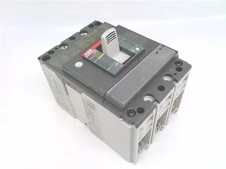 ABB XT2L 125 TMF 70-700 3P F F UL/CSA