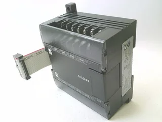 Omron CP1W-MAD44