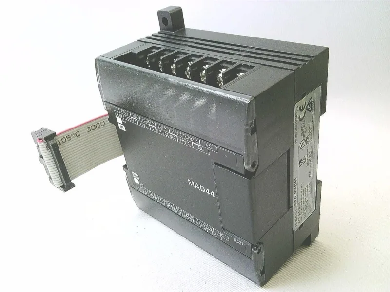 Omron CP1W-MAD44 — PLCs (Programmable Logic Controllers)