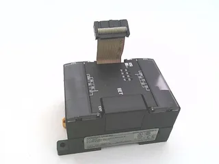 Omron CP1W-8ET — PLCs (Programmable Logic Controllers) (image 3)