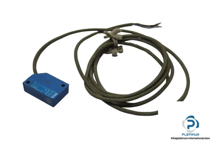 SICK IQ12-02BPS-KU0 — Proximity Sensors (image 2)