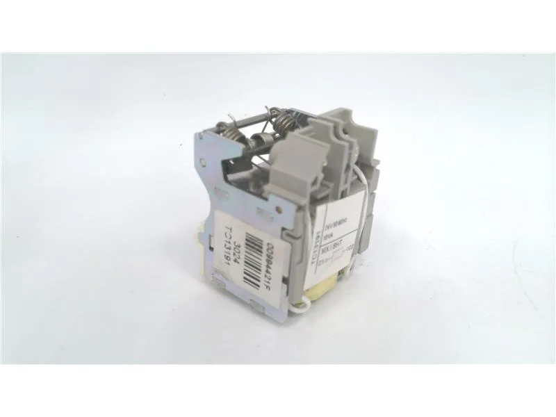 Schneider Electric LV429384 (image 3)