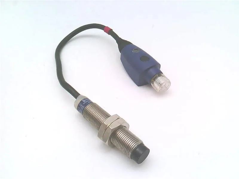 Schneider Electric XS612B2NBL01M12 — Proximity Sensors (image 2)