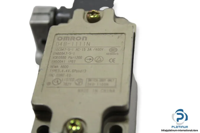 Omron D4B-1111N — Limit Switches (image 4)