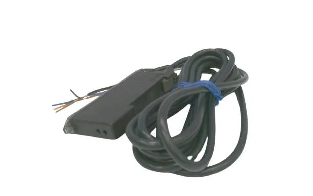 Omron E3C-LDA41AN 2M — Photoelectric Sensors (image 2)